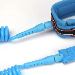 LEASH DE SUP HOWZIT COIL BLEU 9' -JOBE Soldes leash de sup howzit coil bleu 9 1 3
