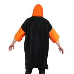 Poncho Howzit Noir/orange -JOBE Soldes poncho howzit noir orange 3